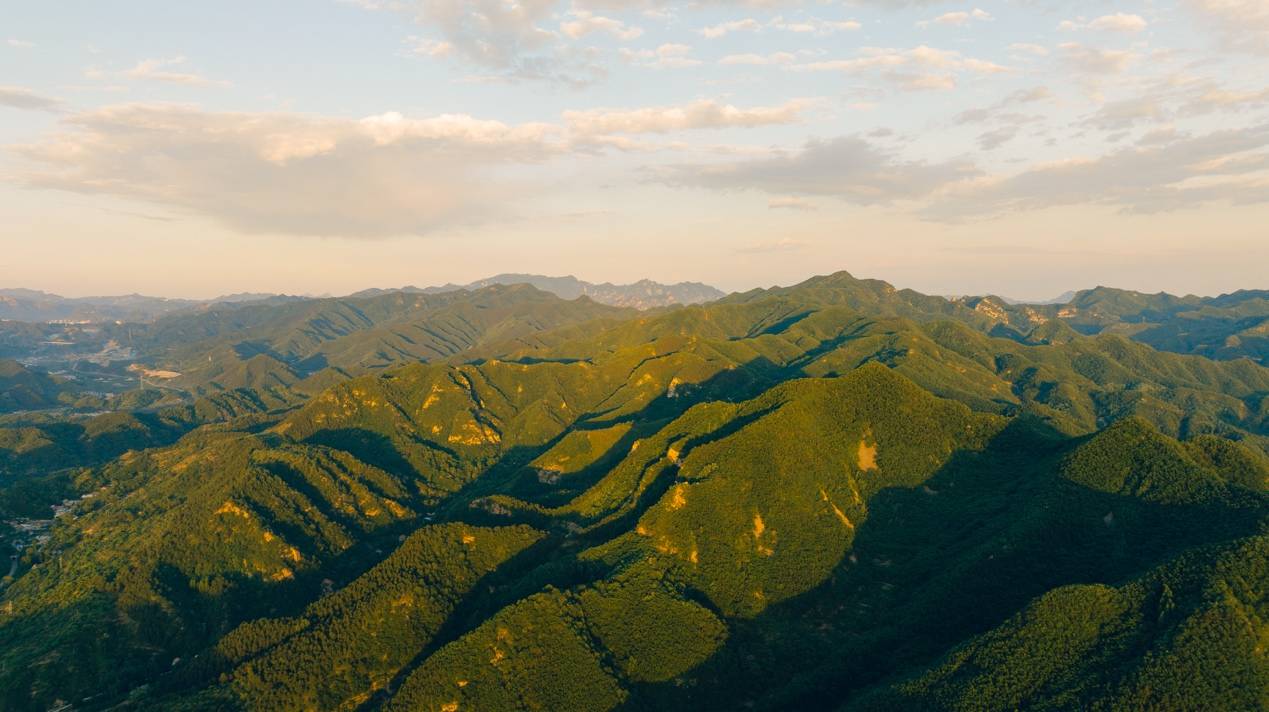 北京山谷构建自然与康养相融合的现代生活九游会J9入口北京人的理想第二居所：(图2)